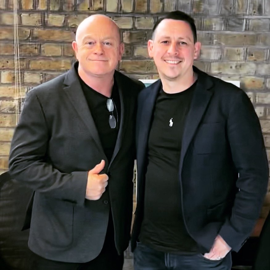 Honour to meet the inspiring yet humble <a href="/RossKemp/">Ross Kemp</a> today 🤝 #watchthisspace