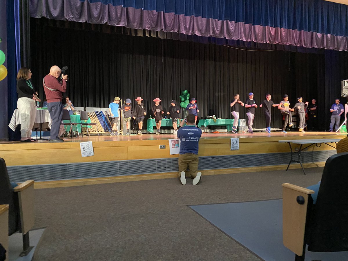 St. Baldrick’s fundraiser organized by BMS Cares! Thank you to all who participated and donated! @WatsonBryan7 @taranovichj1 @BethelCTSuper @brookskristen1 @CathyEmerick1 @MrHaganBMS #Tiger2 #BethelMiddleSchool