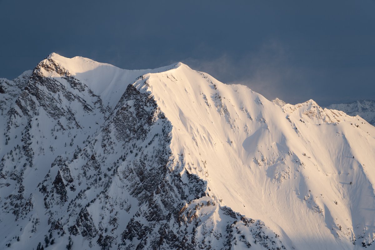 A naturally-occurring avalanche that started on the south facing, lower section of Mt. Superior (outside of Snowbird boundaries) ran across SR-210 and onto the western edge of Snowbird’s Chickadee trail.
