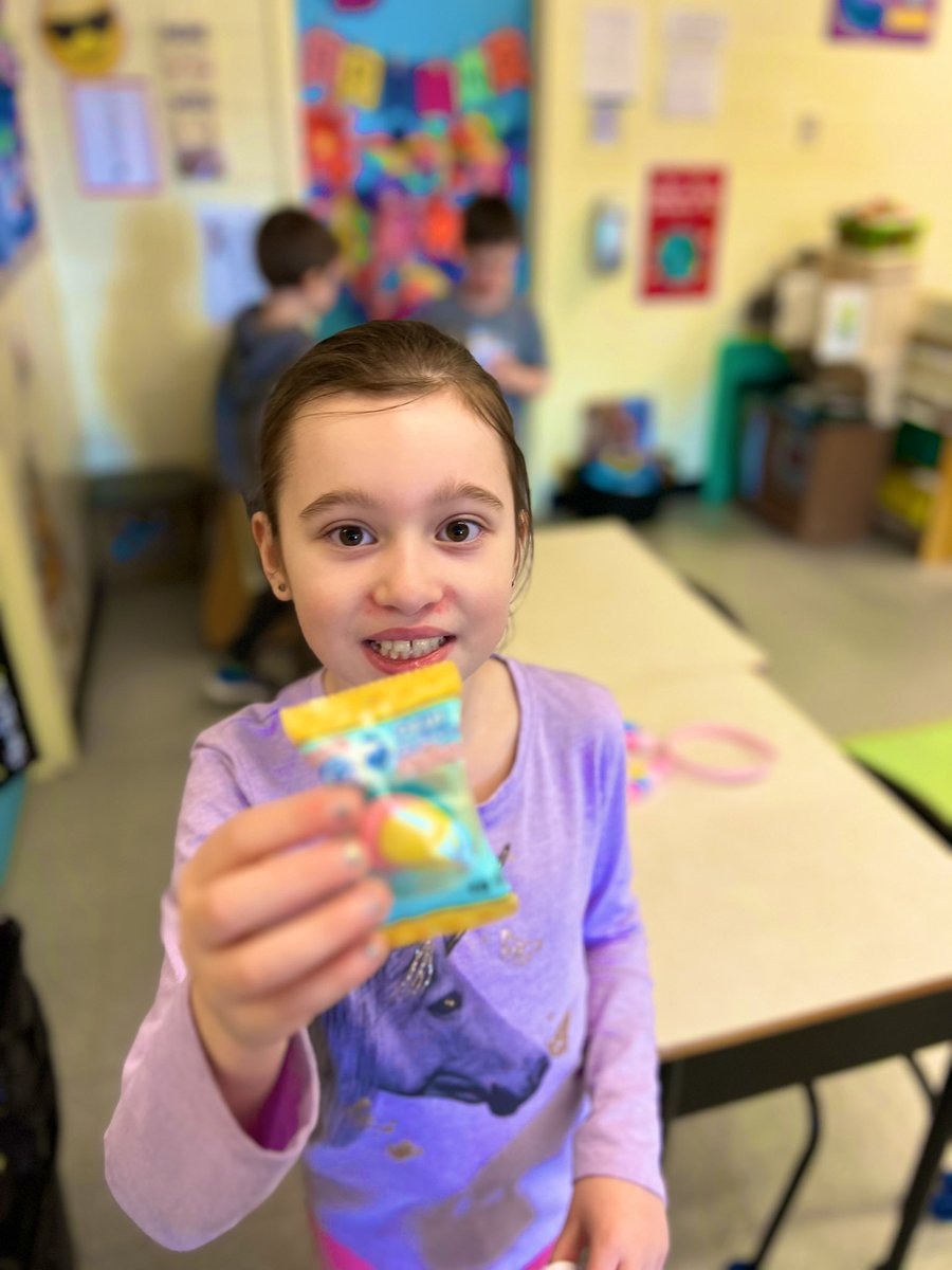 MissWarren2019's tweet photo. #AnnualHunt #LoveTheExcitement 🐰🐣🤍 @SHA_NL @NLESDCA https://t.co/TPcvvIYknE