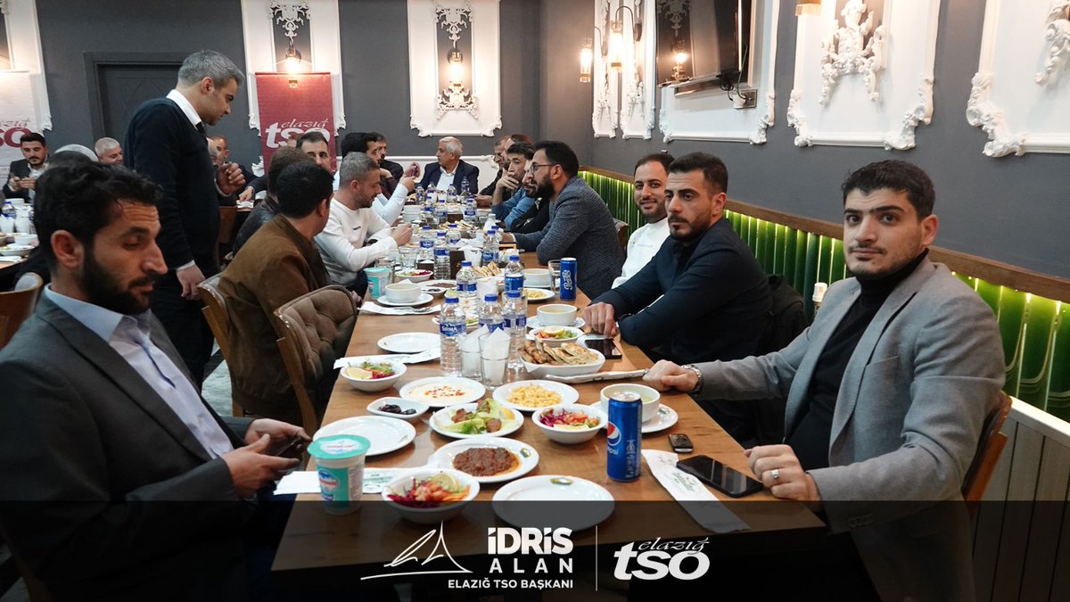 elazigtso's tweet image. Elazığ Ticaret ve Sanayi Odası Meslek Komitesi Üyeleri, Başkan İdris Alan&apos;ın katılımıyla gerçekleşen iftar yemeğinde bir araya geldiler.