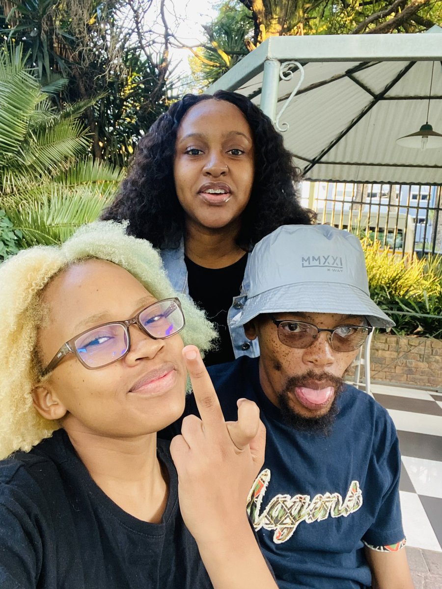 lavidaNOTA's tweet photo. Good company… Took my little sister @azanian_doll to my big sisters favourite restaurant yesterday, #MikesKitchen in Parktown where I was born! https://t.co/LLCne8t7Wk