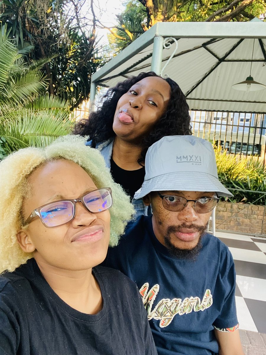 lavidaNOTA's tweet photo. Good company… Took my little sister @azanian_doll to my big sisters favourite restaurant yesterday, #MikesKitchen in Parktown where I was born! https://t.co/LLCne8t7Wk