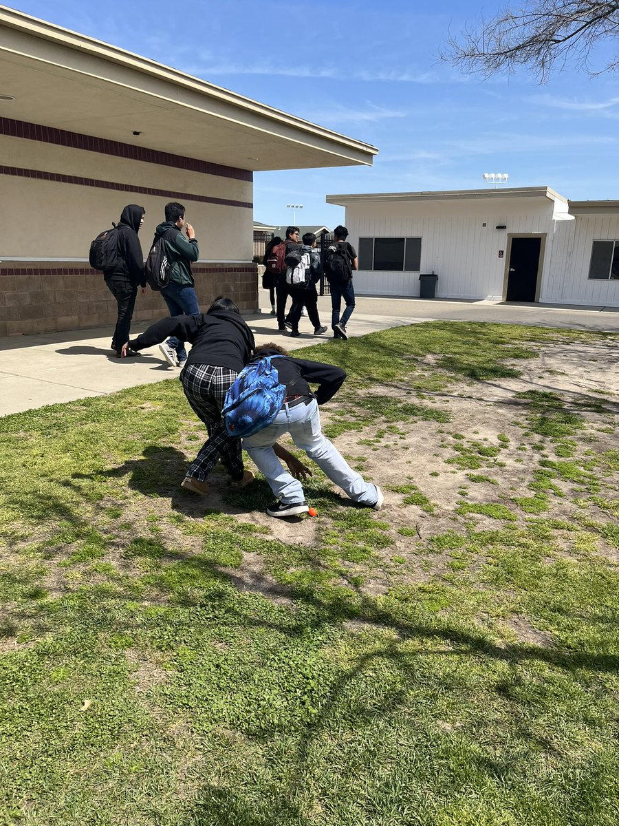 Ms. SnyderBCHS tweet media