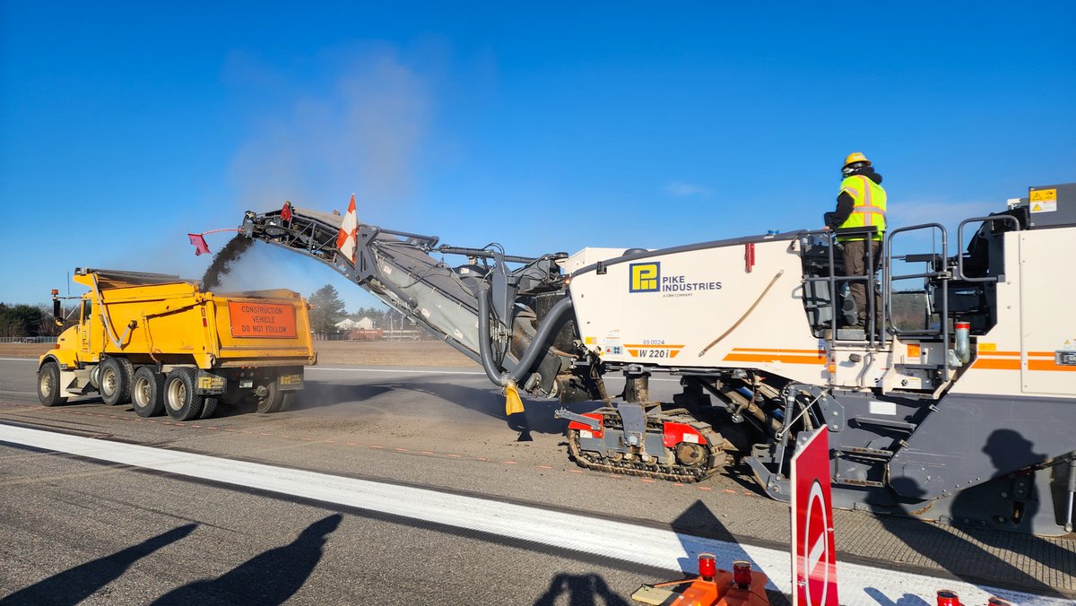 flymanchester's tweet photo. Have you seen lots of lights and construction vehicles on Runway 6-24 this week? That's because our runway improvement projects have begun. 🚧 This week, our crews are milling the keel (middle) area of Runway 6-24. Check out the progress so far! #WorkMHT https://t.co/DkOrb8WCrc