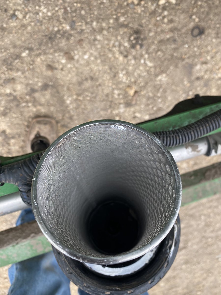 jesse96cha's tweet photo. Thanks to #agtwitter #5secondsqueeze with atrazine works https://t.co/Ajfrc14fDj
