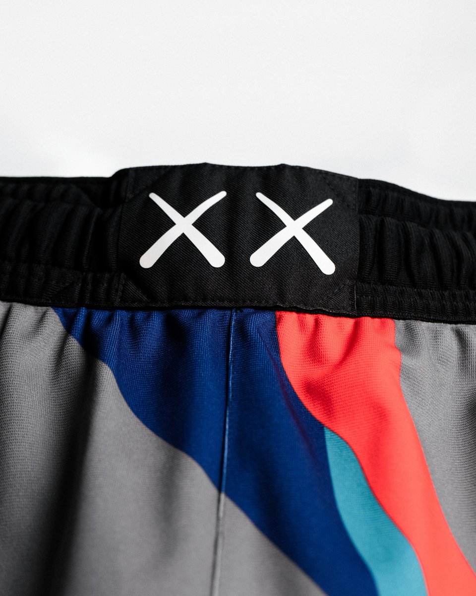 ModernNotoriety's tweet photo. KAWS x Nike Brooklyn Nets City Edition Uniform for the 2023-24 Season ❌❌ https://t.co/hucLWqZ5x7