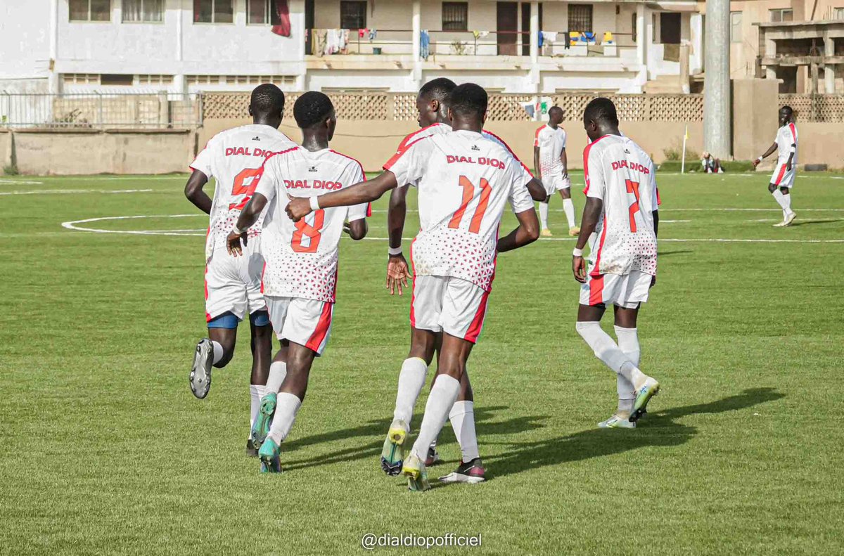 dialdiopoff's tweet photo. #Championnatregional [ SENIORS ]

📸⚽️ | Quelques images de notre match contre Almadie Fc

#dialdiop #weare https://t.co/nGGykzegRh