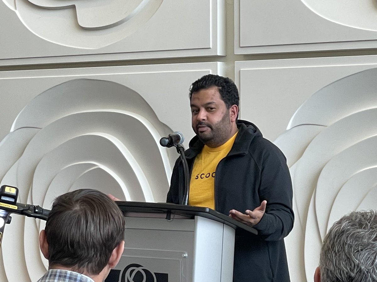 Great to see ⁦<a href="/BramptonBOT/">BramptonBOT</a>⁩ members Isaac of ⁦⁦<a href="/neuronmobility/">Neuron</a>⁩ and shoaib of ⁦<a href="/ridescooty/">SCOOTY</a>⁩ at the e-scooter launch today. Brampton’s pilot project is one of Canada’s first. #lastmilemonility