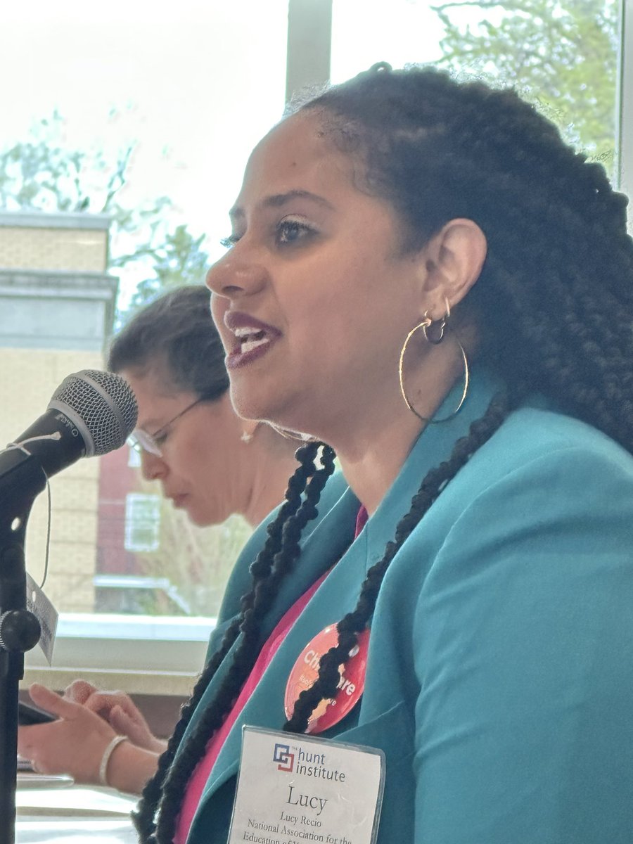 Fantastic afternoon in Shepherdstown, WV as we discuss the needs of the state’s child care workforce with <a href="/NAEYC/">NAEYC</a>’s <a href="/lucyrecio/">Lucy Recio</a>, <a href="/ChildCareAware/">Child Care Aware of America</a>’s <a href="/anne_hedgepeth/">Anne Hedgepeth</a> and <a href="/mrsfrizzlemagic/">Tiffany Gale</a> at <a href="/Hunt_Institute/">The Hunt Institute</a>’s WV Legislators’ Retreat. #WVLR23
