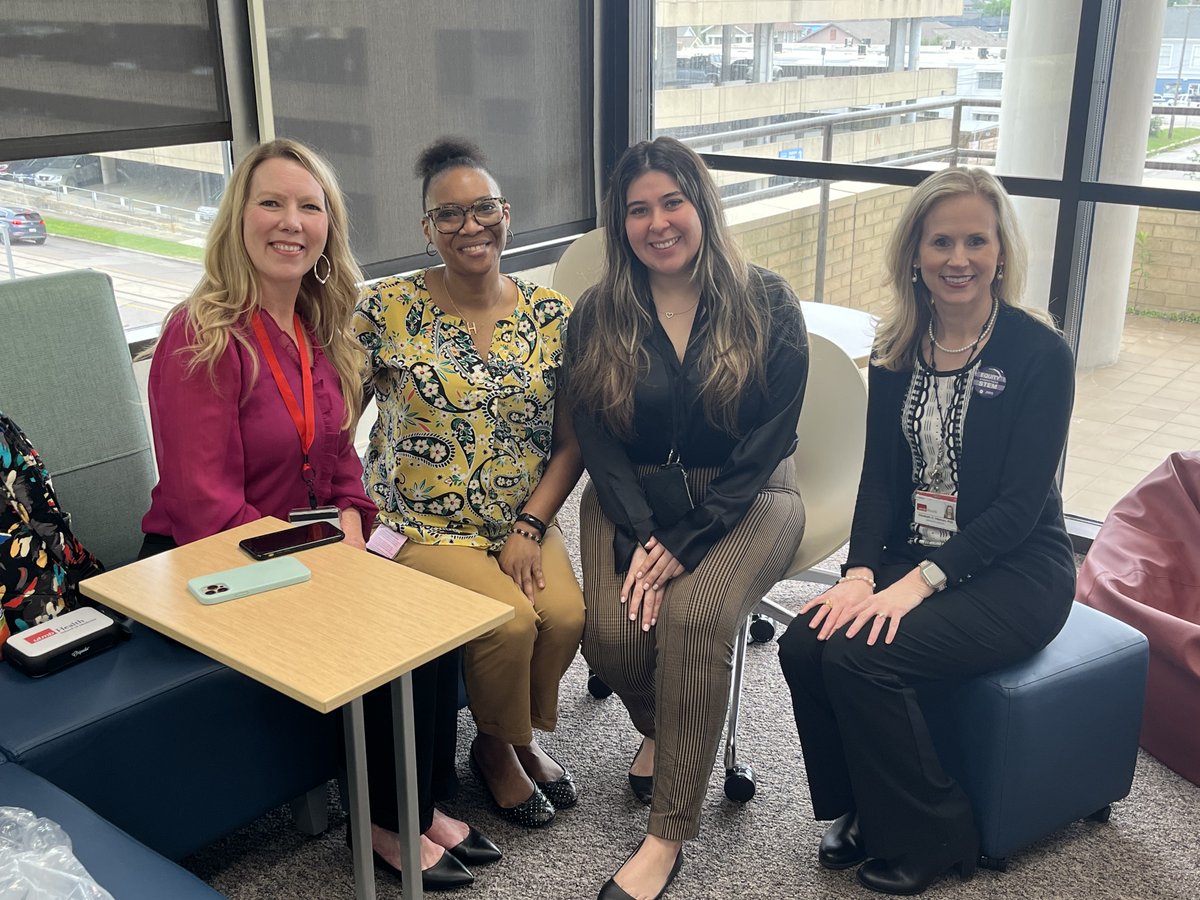 UTMBGSBS's tweet photo. Today we celebrated our Grad Students at UTMB. Many students came by to pick up GSBS SWAG and hang with the GSBS Deans and staff in our newly renovated study rooms. Thanks to those who stopped by! Happy Graduate Student Awareness Week! #UTMBGSBS #2023GSAW https://t.co/KTfFYuqiLz