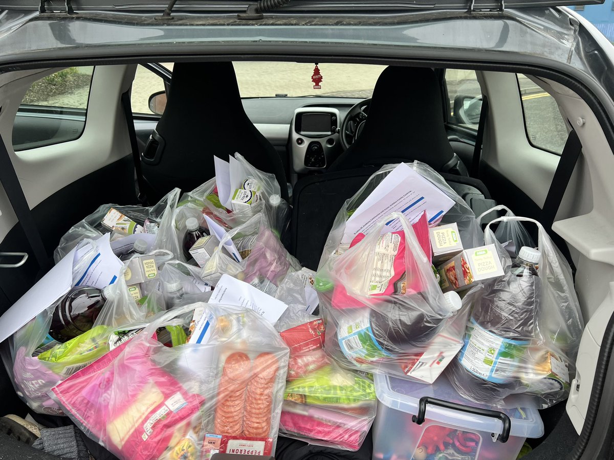 Karen Reid tweet media