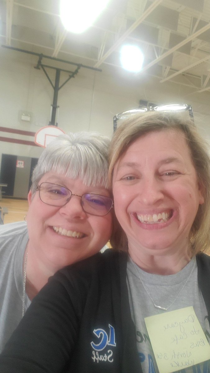 It's Kindergarten Roundup at Indian Creek! Time to welcome our youngest Bobcats until 6pm! #OPSMomentsThatMatter #MyOlatheSchools #KindergartenRocks