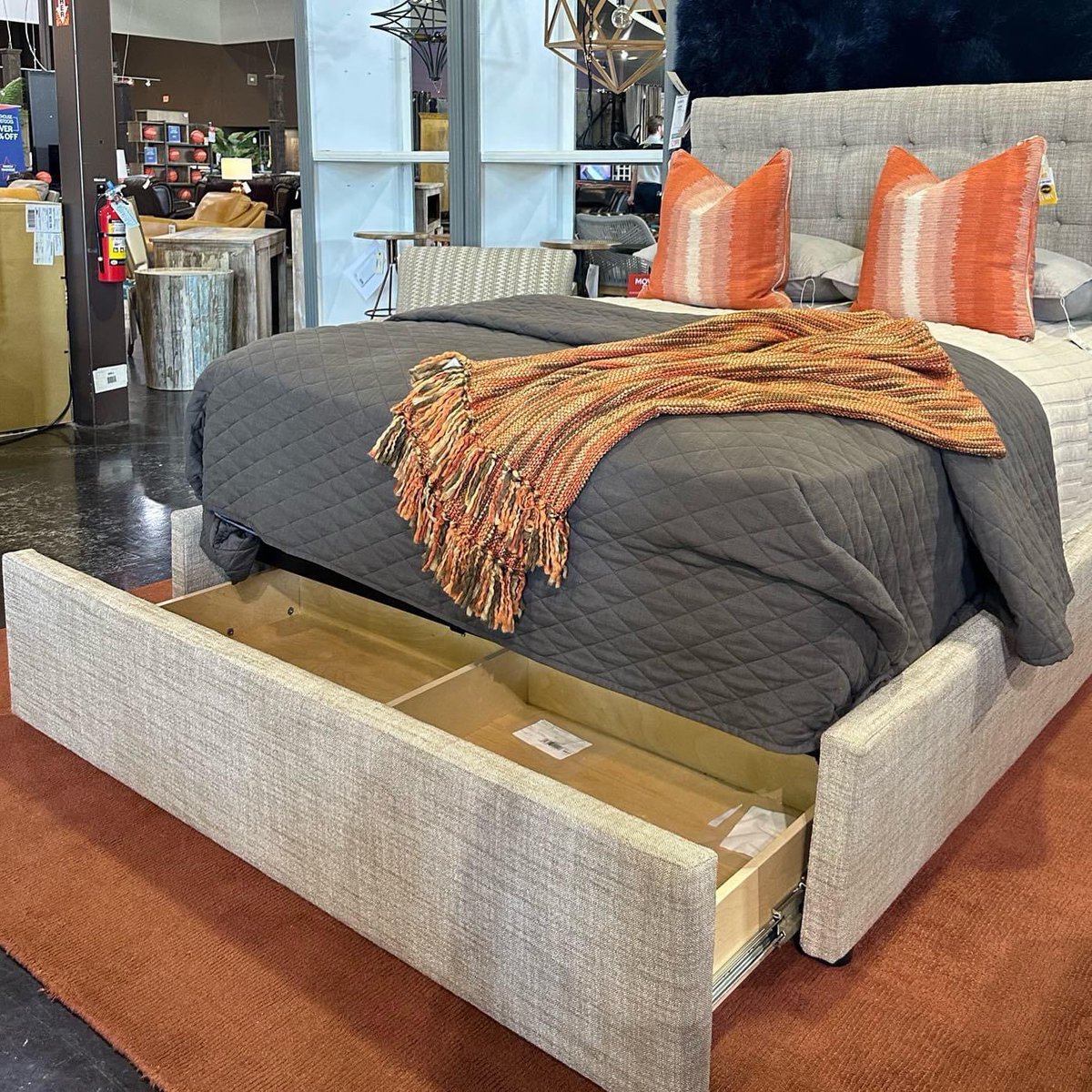 The Dump Furniture tweet media