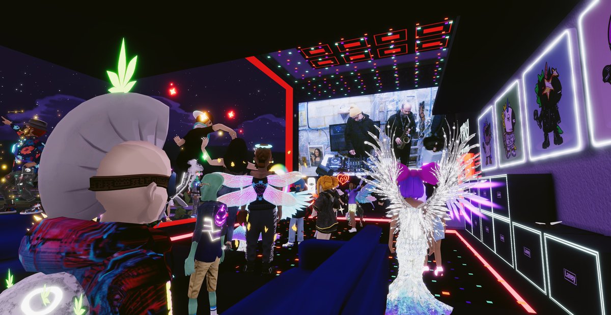 JsCoincollector's tweet photo. We got an epic combo by Dario Lotti and Sandro Nocco 🤯 It's a clearcut KO for me! That's a killer sax there! 🎶🎶🎶🎷😍

@PiZzArteItaly @Uniquehorns_nft @shelleyvan @DhiDominguez @decentraland #Metaverse #MusicNFT #TRU #TRUbandRoom #NFTcommunity #Digitalfashion #Metafashion #DCL https://t.co/dBH7TxcGPp