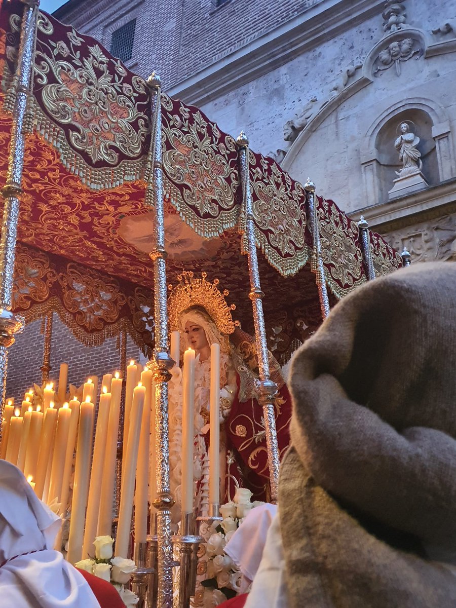 javiRpalacios's tweet photo. Ayer, Miércoles Santo #SemanaSantaAlcalá2023, Procesión de la Venerable Hermandad y Cofradía de Nazarenos del Santísimo Cristo Atado a la Columna y María Santísima de las Lágrimas y el Consuelo... https://t.co/XU5CsoLbra