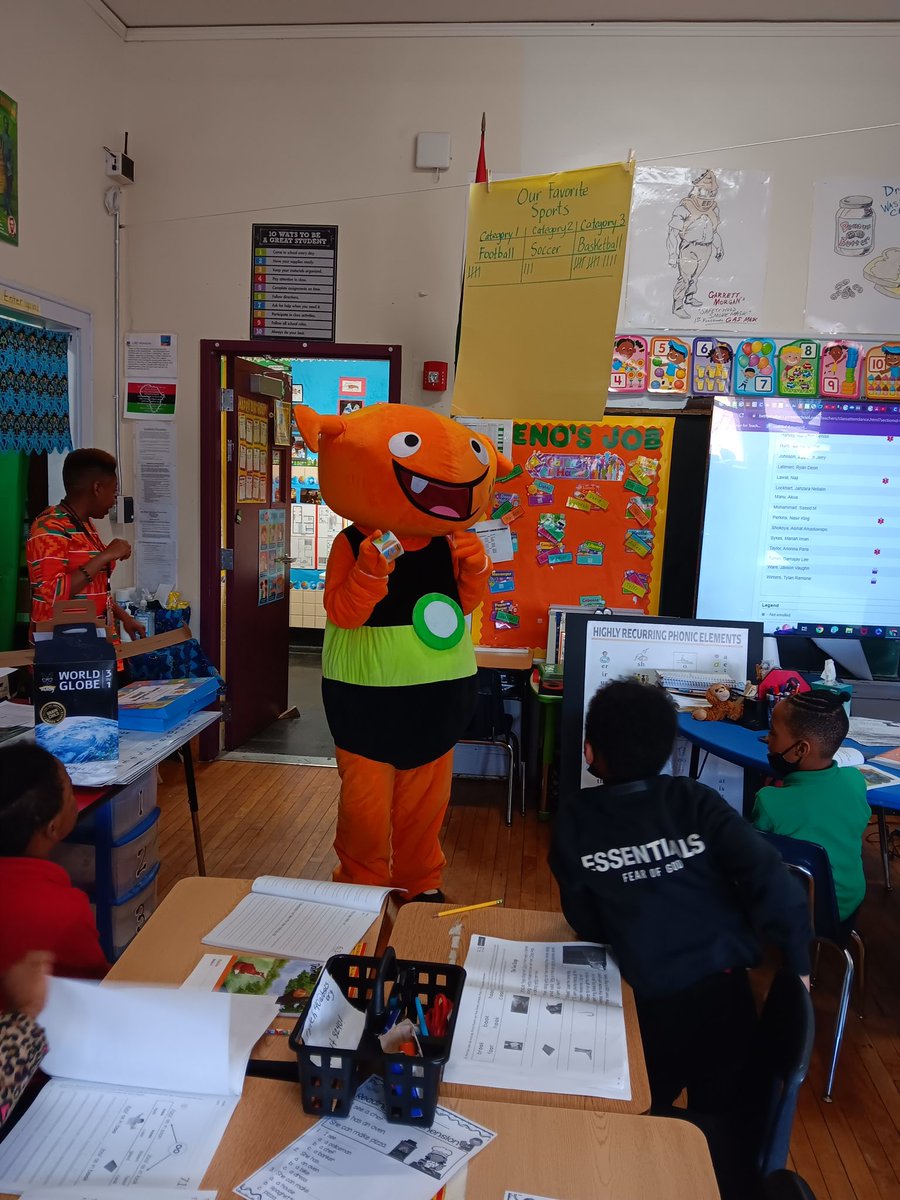 Today, our Primary scholars were visited by Plory from iReady! Plory wanted to acknowledge their hard work and congratulate them on doing such a wonderful job in the program!! 

Keep up the perseverance Pampanua, Neno, and Diriki!
#bsics #education #chicago #charterschool