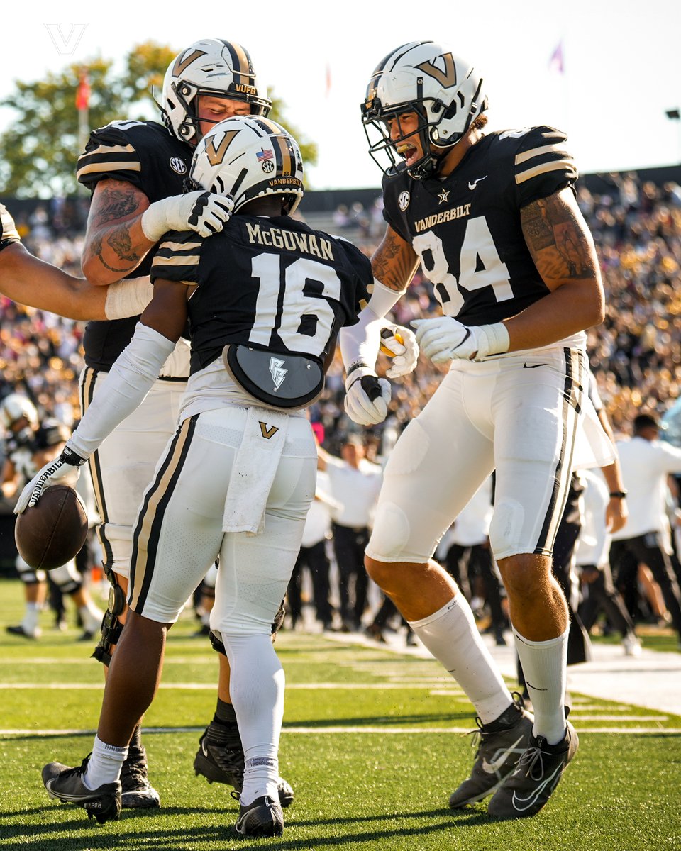 VandyFootball's tweet photo. Happy National Student-Athlete Day 🫶

#AnchorDown https://t.co/CBygic943k