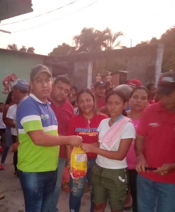 #Entérate | #Minppal junto a la Red Comunal de Distribución de Alimentos del estado #Portuguesa (Recdial), realizó Feria del Campo Soberano en la BMS "Mamaria" del municipio Ospino, donde más de 2 mil familias fueron beneficiadas con proteína animal 

¡Nada nos detiene!