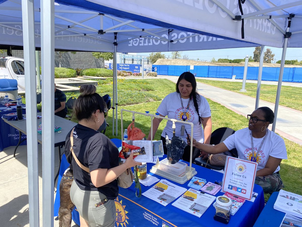 Compadres_LAC's tweet image. Today at #CerritosCollege raising #awareness and providing #information for all who want a #healthierfuture for themselves, loved ones and anyone else in between! Let's live #drugfree and #encourage others to do so as well.

More info: truthinitiative.org

#tobaccofree #sayno