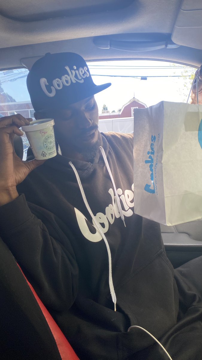 Baggzforever's tweet photo. Had to treat myself and do ah lul @cookiesglobal & @CookiesSF shopping🍪🛍️!!
#Cookies @berner415 #CookiesTubs #CONGOKashmir #CookiesHat #Cookiessf #CookiesClothingLA https://t.co/YLnUa5SNJh
