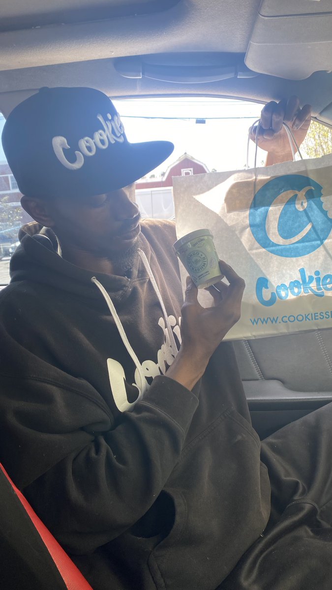 Baggzforever's tweet photo. Had to treat myself and do ah lul @cookiesglobal & @CookiesSF shopping🍪🛍️!!
#Cookies @berner415 #CookiesTubs #CONGOKashmir #CookiesHat #Cookiessf #CookiesClothingLA https://t.co/YLnUa5SNJh
