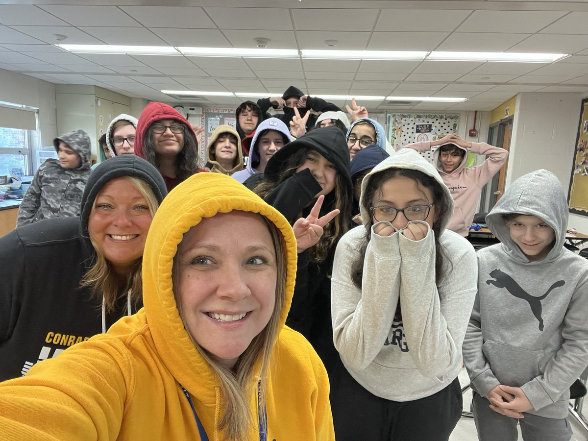 Team Sharanda tackled the ELA IAR state testing with a cozy twin theme day: "Catch some z's &amp; don't sweat the test." 😴 <a href="/conradyjaguars/">Conrady Junior High</a> <a href="/MrsMcCabe117/">D McCabe</a> <a href="/MssharpEla/">SharpELA</a>