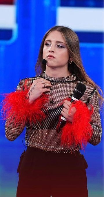 heyyimchia's tweet photo. LE REGINE ANCORA UNA VOLTA SALVE. #amici22 #amicispoiler https://t.co/gD96aSaxIp