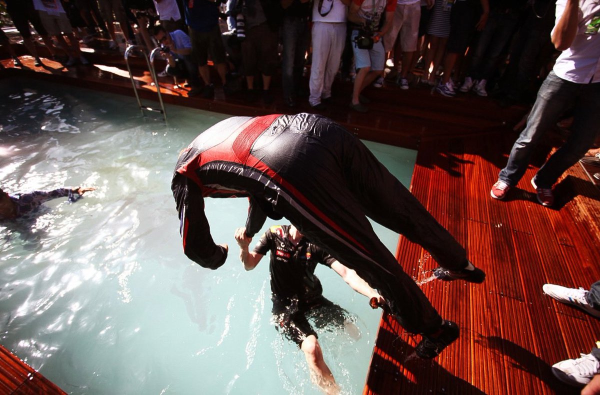 seb and the monaco pool