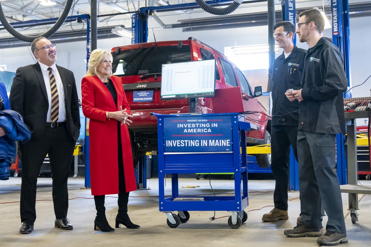 Zeena on Twitter "RT FLOTUS At SMCCMaine, students are building