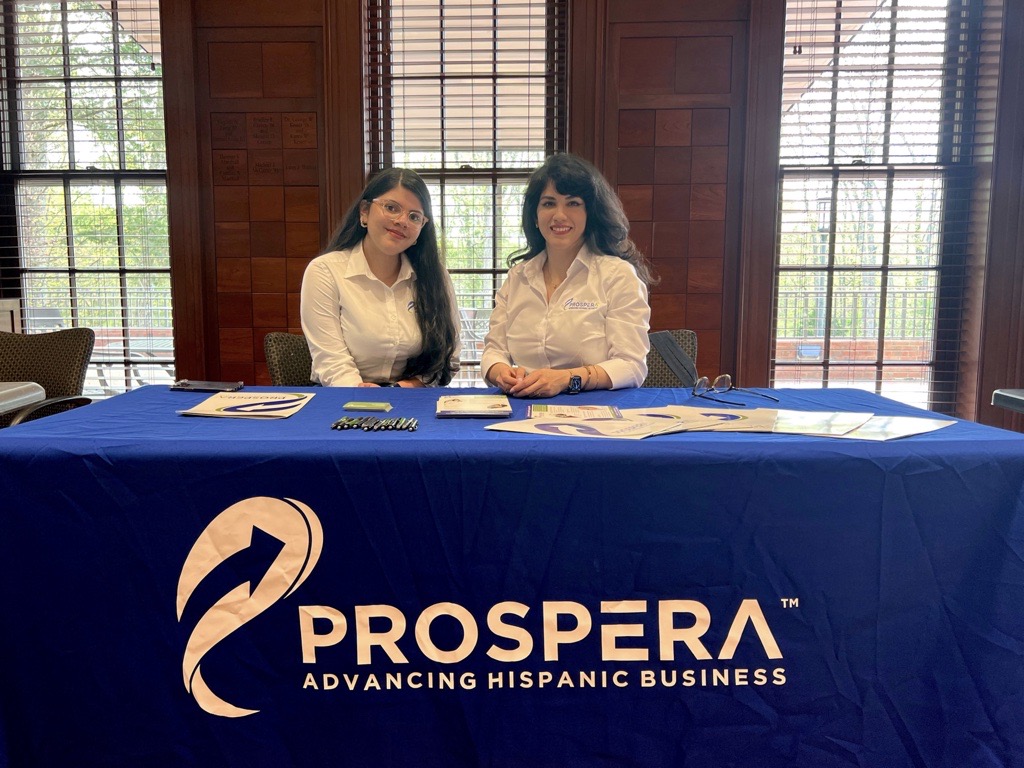 ProsperaUSA's tweet photo. #TarHeelThursday 🤗Dorianny Gutierrez and Vivian Collins were thrilled to participate in the Diversity College Fair at @unccharlotte, connecting with students and sharing our passion for business growth. Thank you @ALPFA_UNCC for giving us the opportunity to get involved! https://t.co/6DSQo7svAz