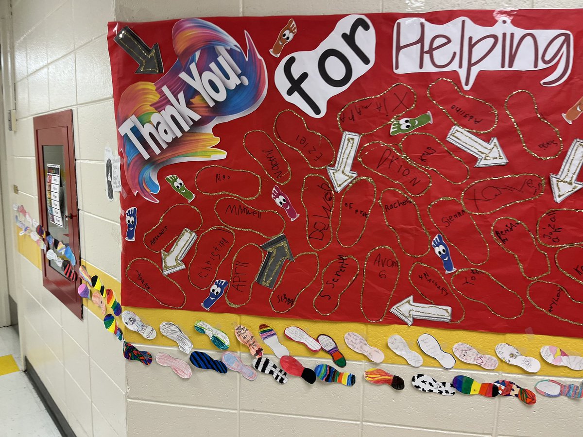 bilinguedoctora's tweet photo. Our amazing Dr. Townsend was recognized, celebrated, and honored this week for Assistant Principals Appreciation Week. Student and staff demonstrated how much they appreciate how she guides all of us in the right direction. It’s nearly impossible to fill her shoes! https://t.co/C2tol559BK
