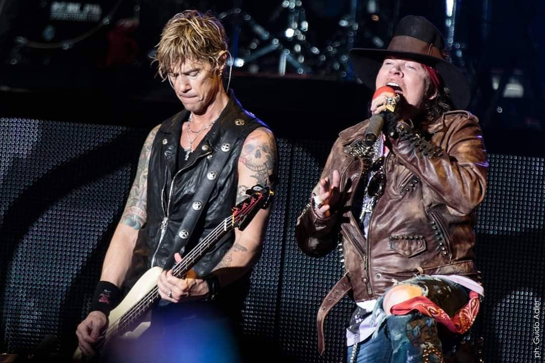 Leyendabostera's tweet photo. Un día como hoy pero 2014 Duff volvía a Guns N’ Roses y Argentina mas precisamente el estadio de Ferro era una fiesta. Tremendo show. @gunsnroses al palo esa noche. https://t.co/cldMHRbS40