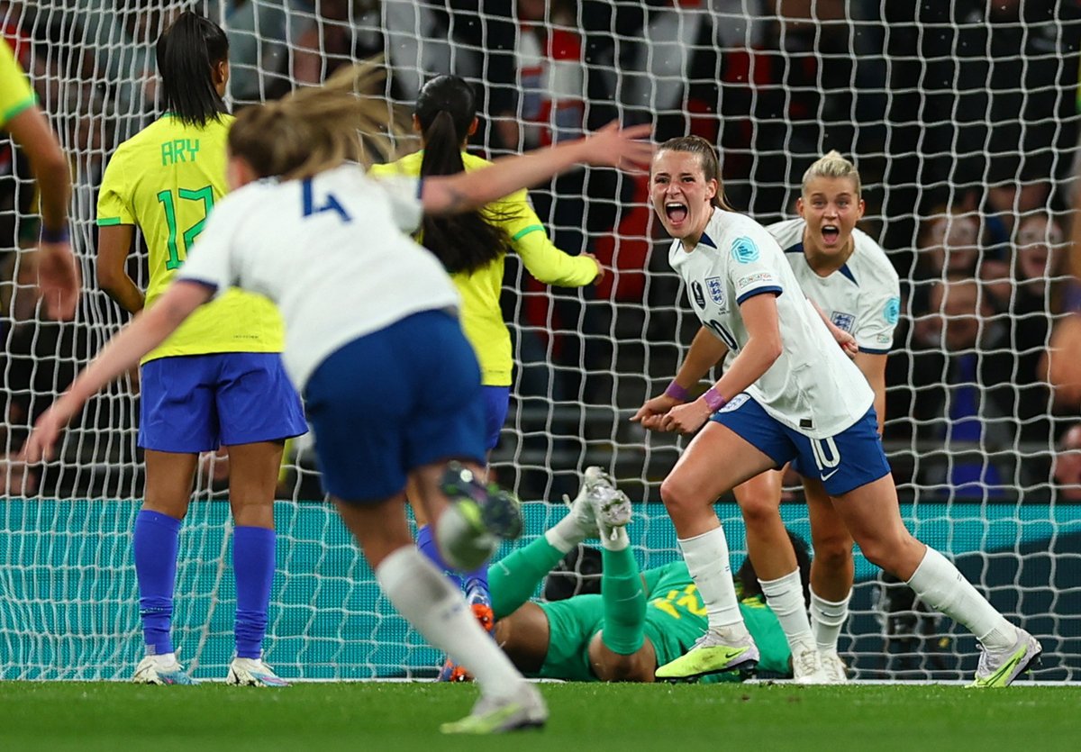 albirrojapy's tweet photo. DEU INGLATERRA! 🏴󠁧󠁢󠁥󠁮󠁧󠁿

Na Finalíssima Feminina, a seleção campeã da Eurocopa superou o Brasil nas penalidades e saiu com o título! #ge https://t.co/JxEmBQmPNt