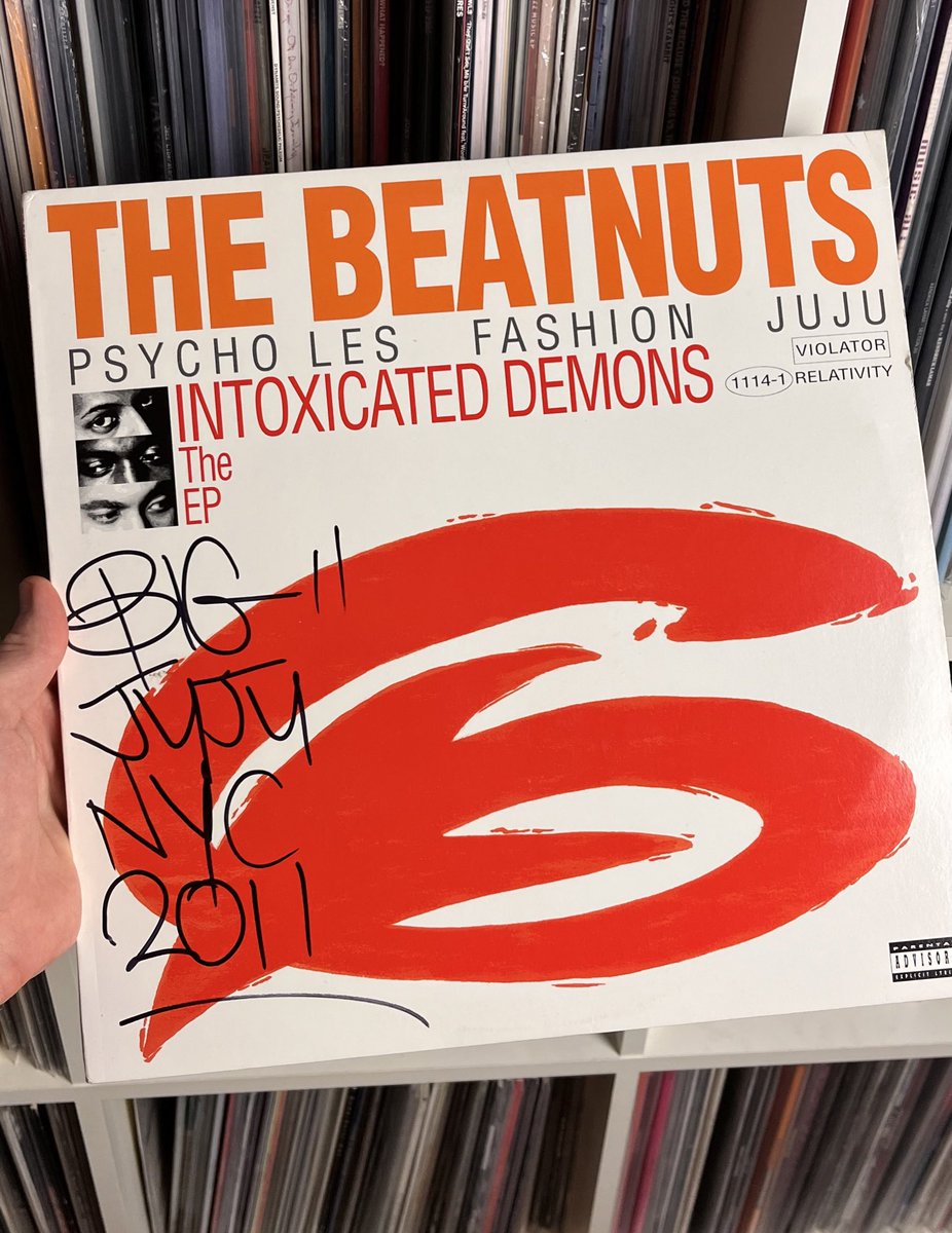 myvinylweighs's tweet photo. 30 years old today, first record by The Beatnuts, the »Intoxicated Demons« EP. 💫
___
#thebeatnuts #relativityrecords #violatorrecords #beatnuts #intoxicateddemonsep @The_Beatnuts @TheRealBeatnuts @psycho_les @JunkyardJuju #AlTariq https://t.co/4avUWvhIKD