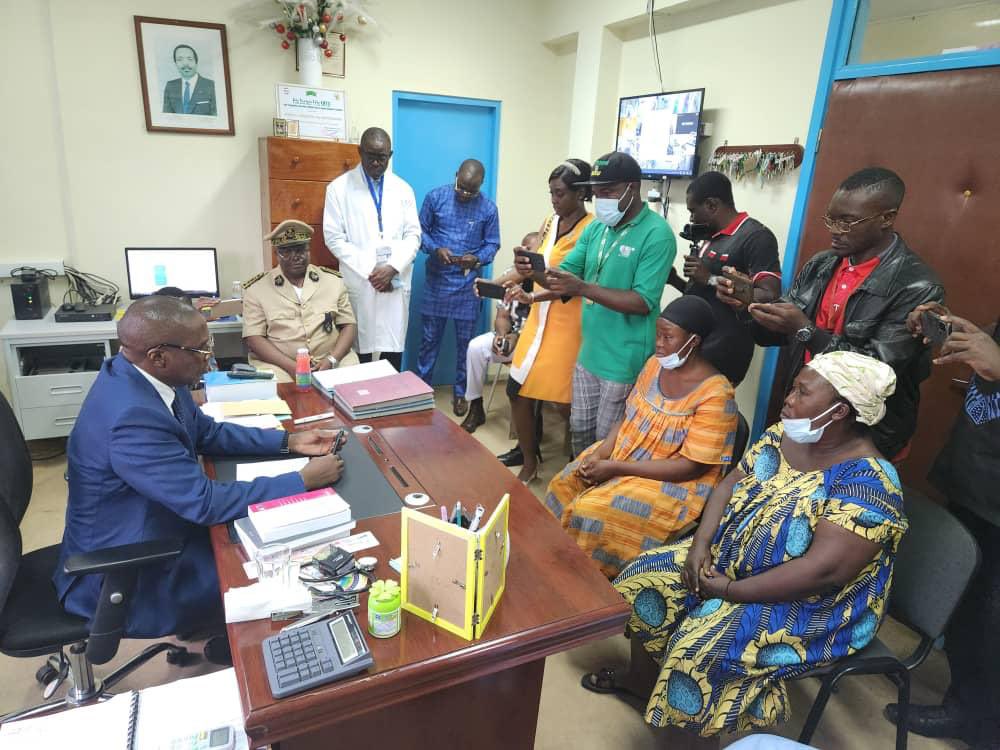 DrManaouda's tweet photo. Après m’être déplacé ce jour à Douala et à Nkongsamba pour exprimer la proximité du Gouvernement aux 2 familles éplorées et connaître les circonstances exactes de la survenue de ces incidents, je bouclerai cette série de descentes par la clinique Le Jourdain de Yaoundé. https://t.co/eyh7T5sOwB