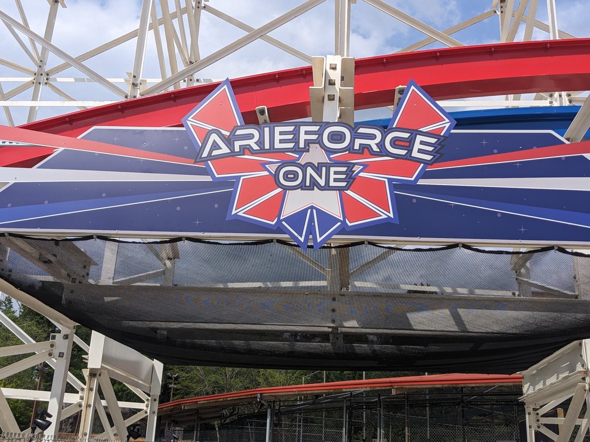 ChazyG's tweet image. She's a Butte Clark...
#ArieForceOne #FunSpotAtlanta