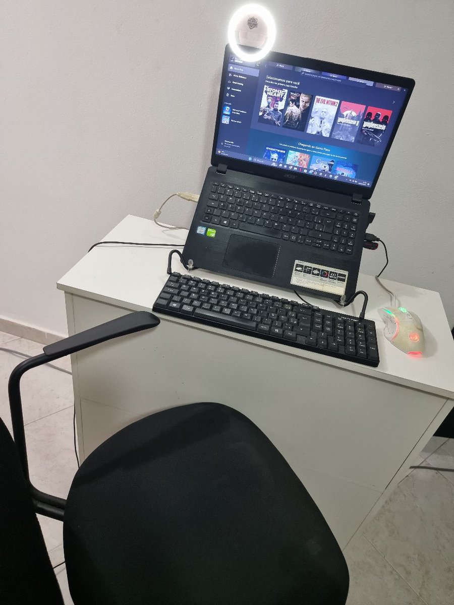 CururuTwTv's tweet photo. @imarycn @MercadoLivre Coé, girinadinha, meu set up evoluiu muito! Nunca nem sonhei com isso.. E tô pensando em aproveitar os descontos, variedade e entrega rápida do @MercadoLivre  pra dar um upgrade. E você? Mostra pra mim o seu set up? 💛🎮 #gamer #Publi   https://t.co/jTkAdLAaN8 https://t.co/ZJ4LhdouCK