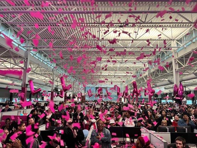 leslie_vickie's tweet photo. How does T-Mobile’s Nashville Customer Experience Center bring in 2023? By ranking #1 in the region &amp; #2 in the nation! https://t.co/0UegqHmriI