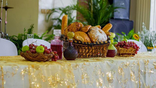 Photo By IDP_Crtral_LR | Pixabay 
 #churchofgodofprophecy #dominicanrepublic #theroman #bread #baking #god #religion #wine