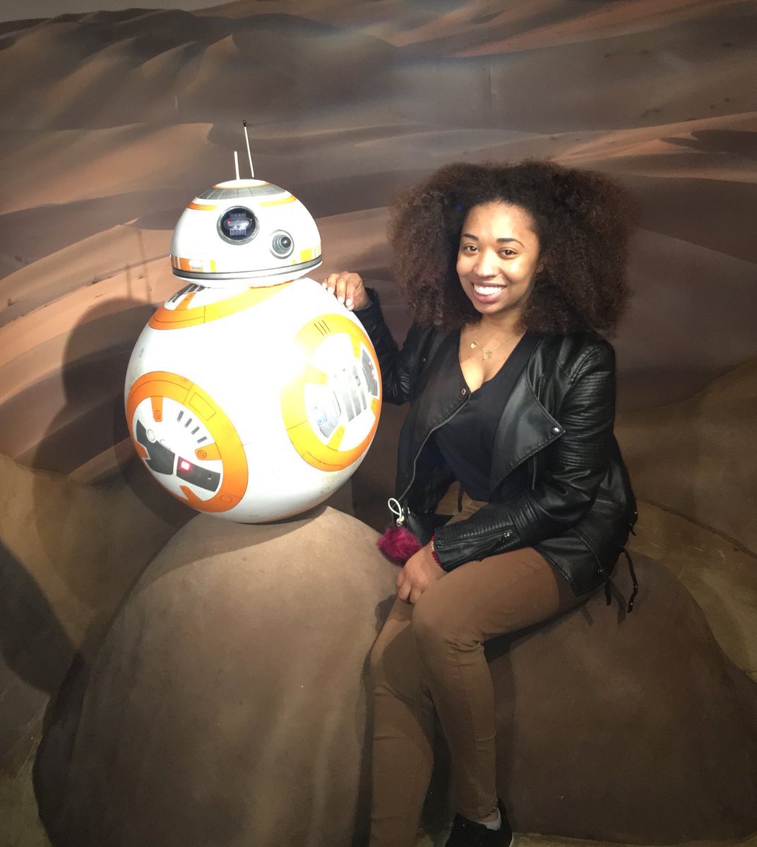 NiskaMarie 🔜SUNDANCE tweet media