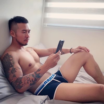 #NewProfilePic (新個人資料照片)