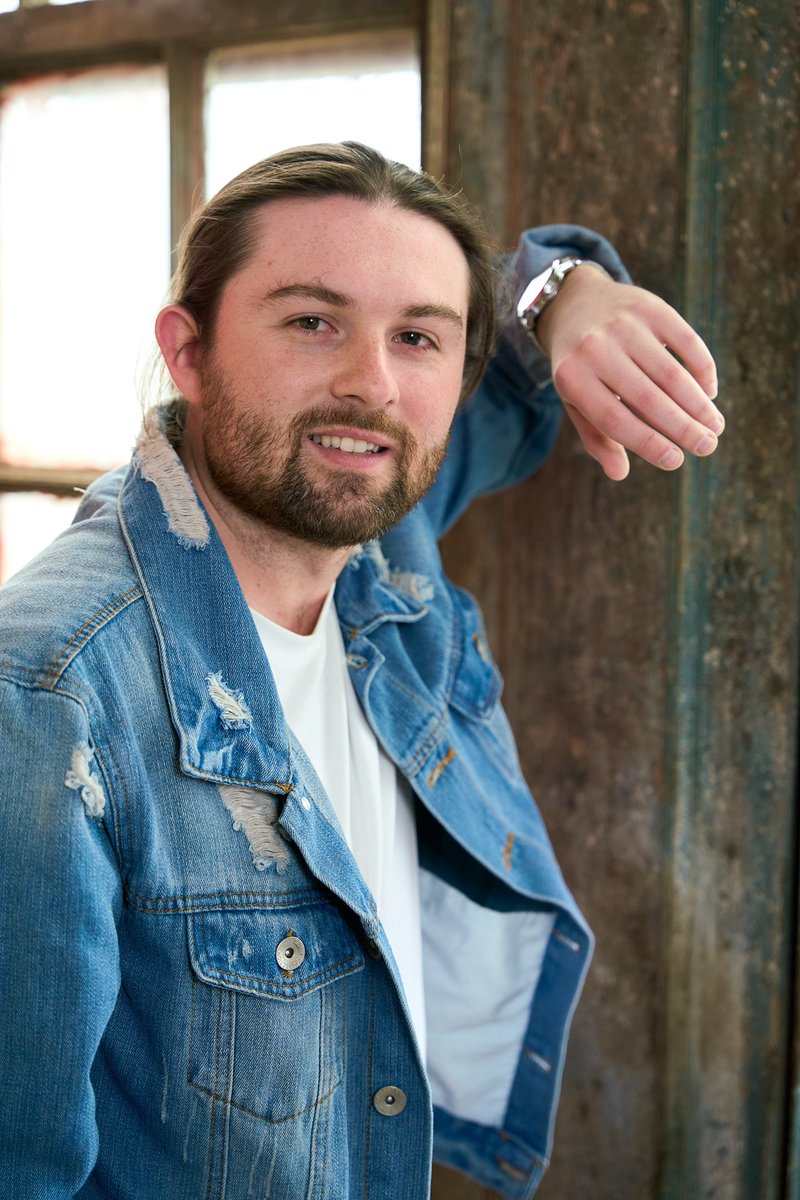 RyanTGriffis's tweet photo. I gotta bad case of lovin’ you 💙
#fashion #model #modeling #fashionmodel #malemodel #cisono #forever21 #mensfashion #fashionable #style #classic #kennethcole #smile #ohiomodel https://t.co/ce8h0ed4QX