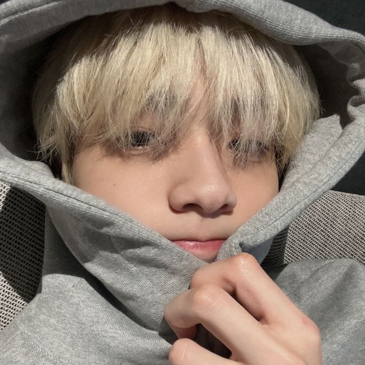huedollz's tweet photo. hi, i'm lailah or lai, looking for interactive moots !
   
☆ blk, any prns, ‘08, intp-t
☆ moa, swith, dive, bunny, fearnot
☆ not new to #kpoptwt &amp; #stantwt  

♡ / ↺to be moots and to spread. thanks ! https://t.co/dvq0P3vdHn