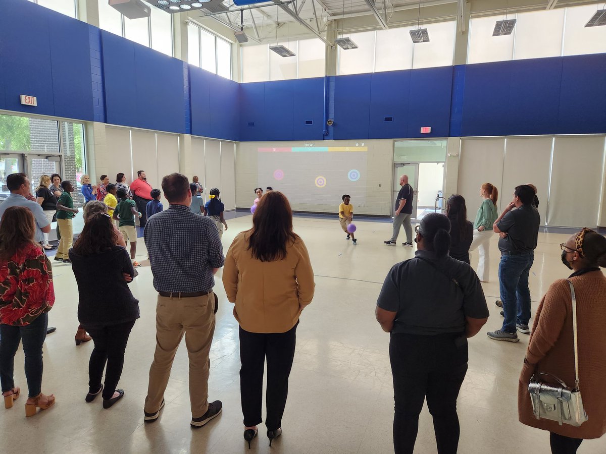angela_kiser's tweet photo. Many thanks to @WBRSchools &amp; @Drtamssen for opening the doors for a @TraferaOfficial Lunch &amp; Learn to introduce a few partners &amp; gets some hands-on time with STEM products. Thanks to all the districts who came on as well. #BetterTogether #YourEdTechSolutionPeople https://t.co/SrG34Qr8zg