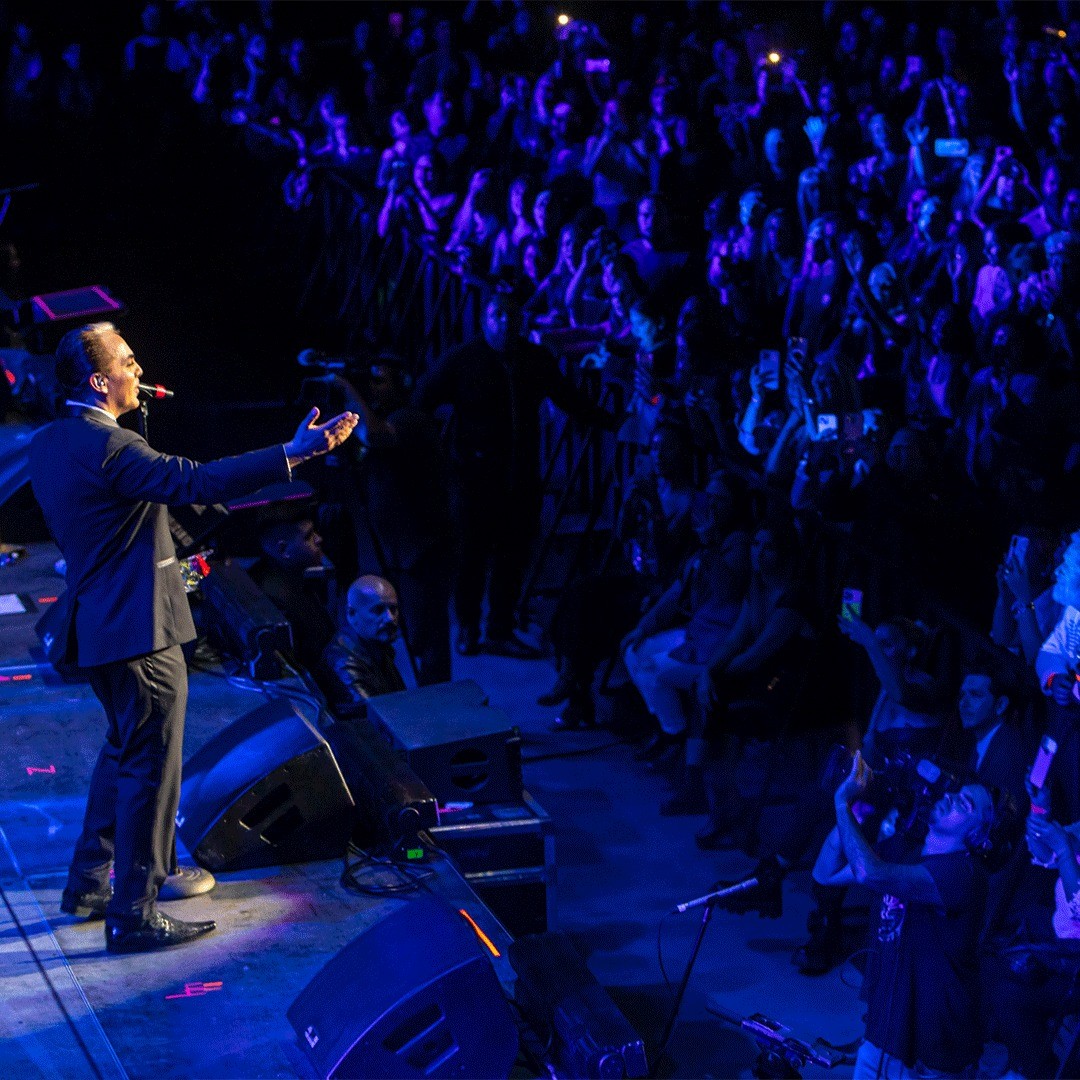 Hola <a href="/Vale975/">Vale 975</a> los saludo y dejo mi voto para #CristianCastro con #Miranda con su canción
#Prisionero ✨ para que sigan subiendo en el #RankingVale
Muchas gracias!! 🤗🥰