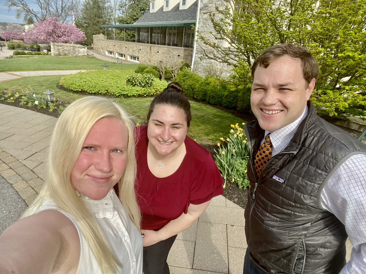 HVBusinessForum's tweet photo. The best #eventscommittee #hvbf @hayfieldscc @advancestuff #blueobrecht ☀️⛳️☕️ https://t.co/PkMWwwDJo2