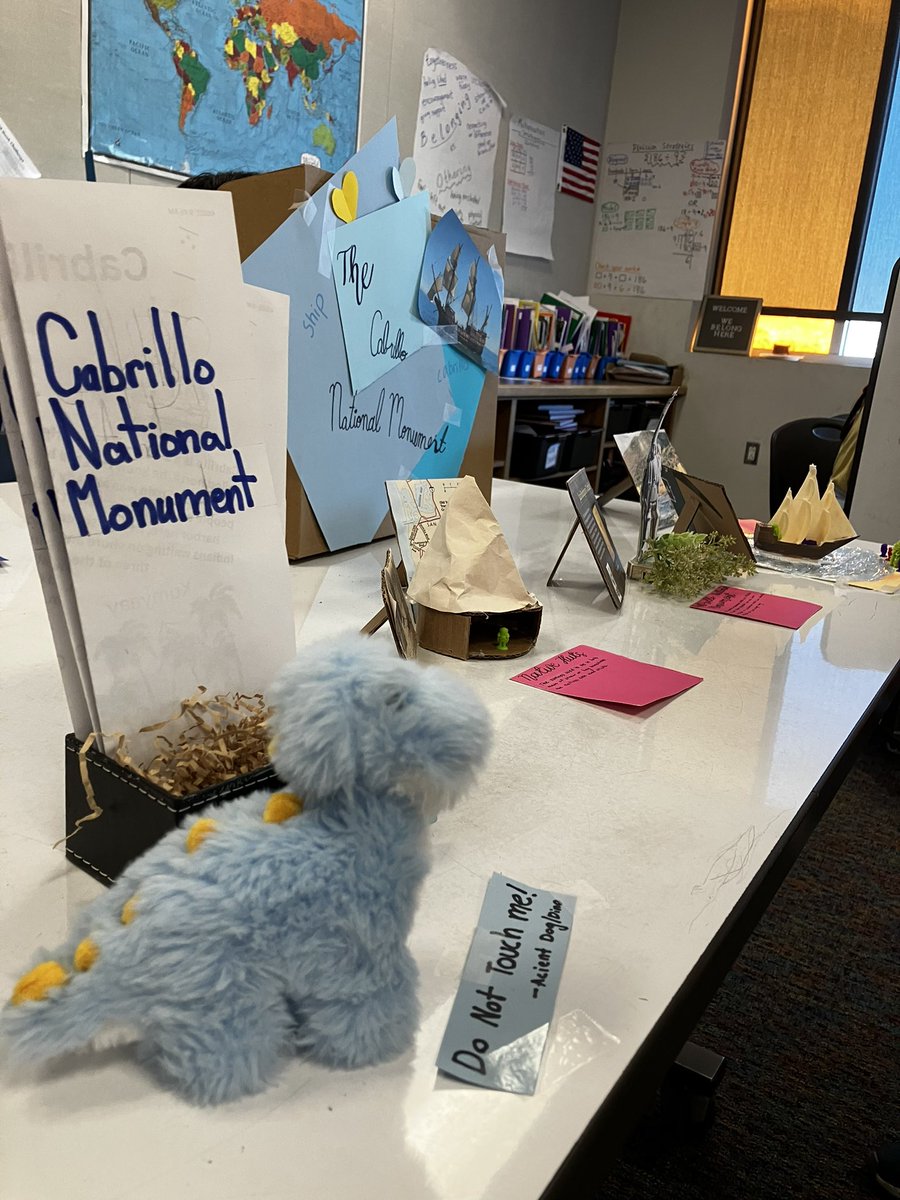 FourFiveD39C's tweet photo. 4th graders exhibiting their field trip ideas! They use the design thinking process to persuade others they their field trip is the BEST! @Design39Campus https://t.co/SYGavGgUbd