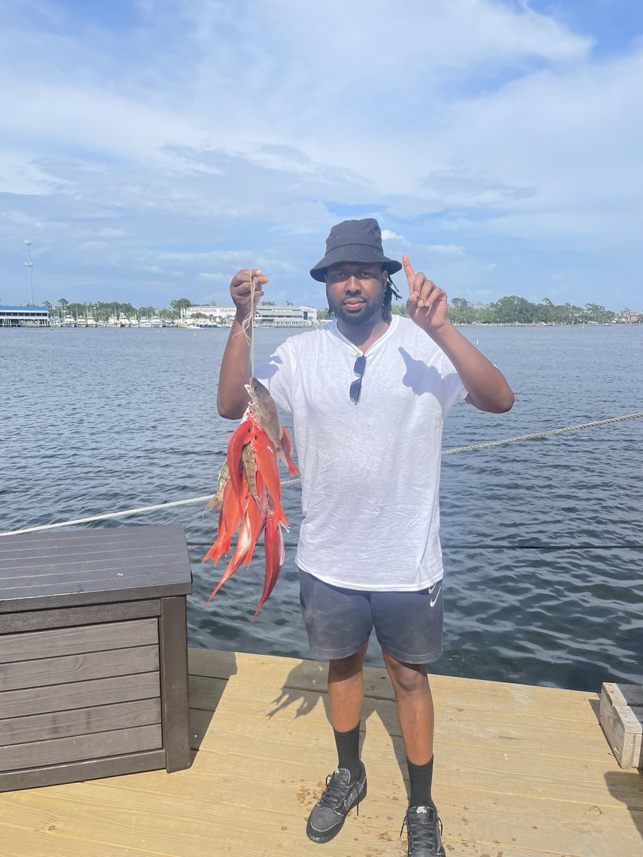 Kj_Williams5's tweet photo. Deep sea fishing 🎣 #HeWasNumberOne https://t.co/MaXa6GQsk5