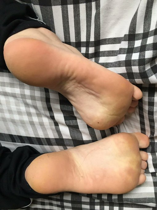 FeetFriendApp's tweet photo. Download our APP FeetFriend

🦶 For Android ➡️ https://t.co/NegsJ7lypu

🦶 For IPhone ➡️ https://t.co/iUPAsBxyNC

@cashmastersteve https://t.co/wcuuLskfOV